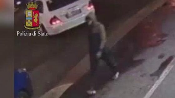 il killer di Villa Litta nel video della polizia